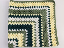 Load image into Gallery viewer, Crochet Blanket (36" square)