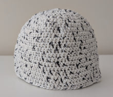 Load image into Gallery viewer, Teen/Adult Small Crochet Hat