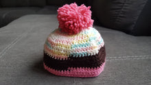 Load image into Gallery viewer, Baby Crochet Hat (3-6 Months)