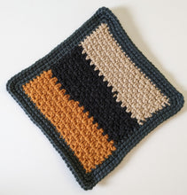 Load image into Gallery viewer, Crochet Dish Cloths